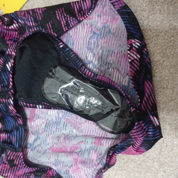 NWT Natadoline Swim One-Piece - Crushed Berries Digifleur - Picture 8 of 11